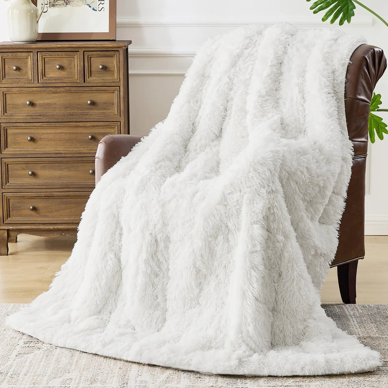 Faux Fur Weighted Blanket for Adults(15 lbs 60” x 80” White)Fuzzy Cozy Sherpa Weighted Blanket Queen Size for AdultFluffy Sherpa Comfy Heavy Blanket for Women MenWarm Soft Plush Blanket